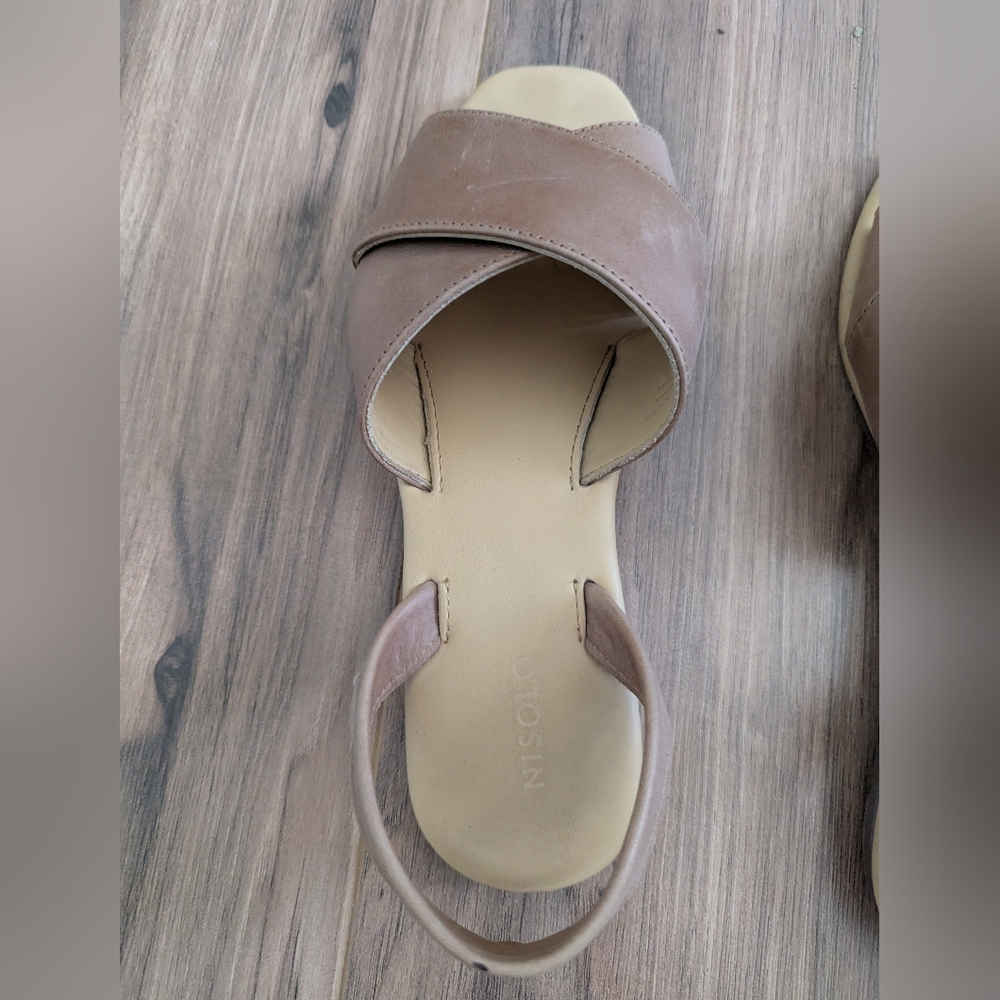 Nisolo All- Day Cross Strap Sandal - Picture 2 of 4